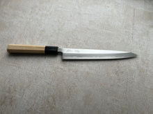Lataa kuva Galleria-katseluun, Hado Shirogami Yanagiba 210mm - Japanilainen Keittiöveitsi