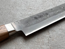 Lataa kuva Galleria-katseluun, Tadafusa 240mm B2 Sujihiki - Japanilainen Keittiöveitsi