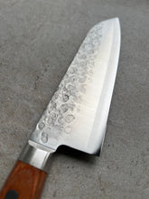 Lataa kuva Galleria-katseluun, KIKI CHROMAX Santoku 170mm - Japanilainen Keittiöveitsi